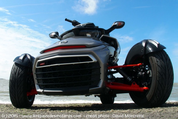 Can-Am Spyder F3 S du dessous