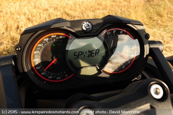 Tableau de bord BRP Can-Am Spyder F3 S