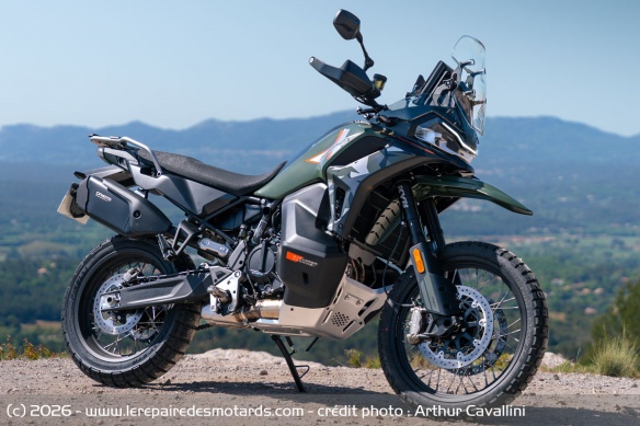 La CFMOTO 1000 MT-X