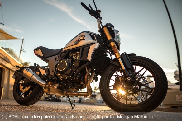 CF MOTO 700 CL-X Heritage