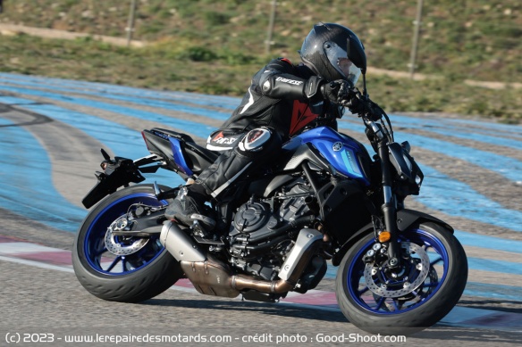 La Yamaha MT-07 sur circuit