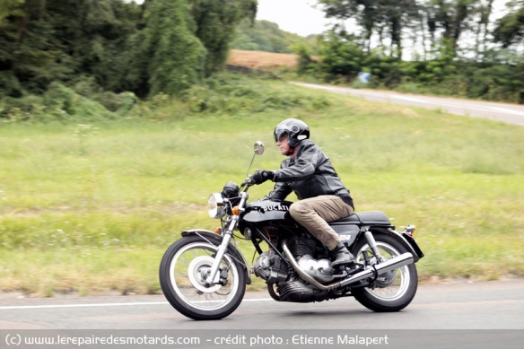 Essai Ducati 750 GT