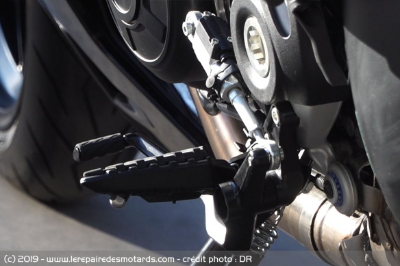 La version S est équipée en série d'un Shifter DQS up/down