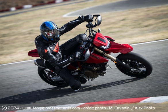 Les pneus slicks assurent une adhérence optimale