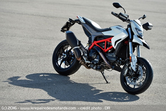 Ducati Hypermotard 939 blanche