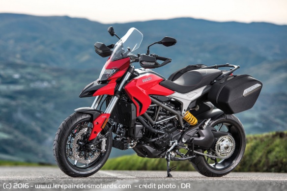 Ducati Hypermotard 939 de coté