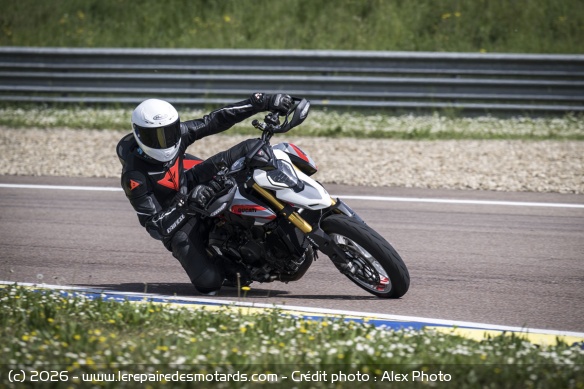 Essai moto Ducati Hypermotard V2 SP