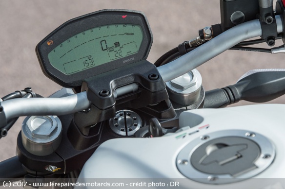 Le compteur de la Ducati Monster 797