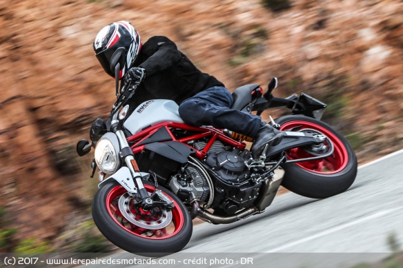 Essai Ducati Monster 797 - route