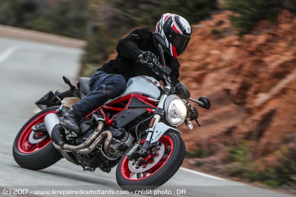 Essai Ducati Monster 797 - virage