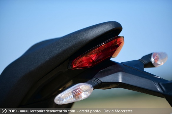 Feu arrière à LED