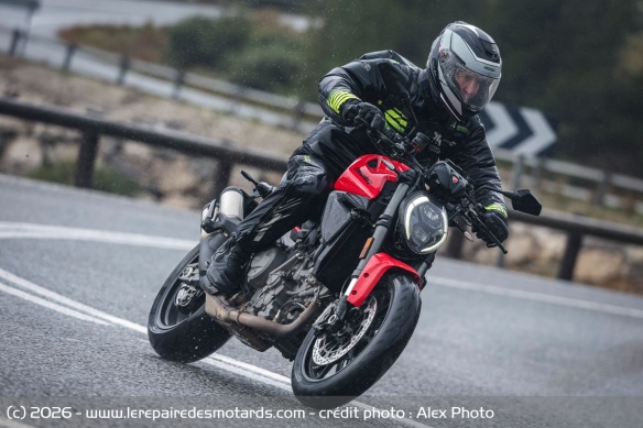 Les Diablo Rosso IV invitent à un rythme plus coulé sur le mouillé
