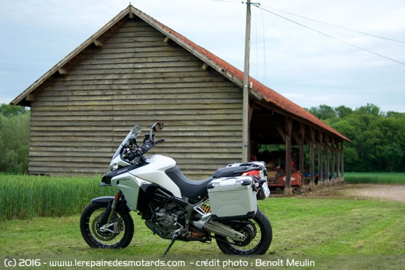 Coté Ducati Multistrada Enduro