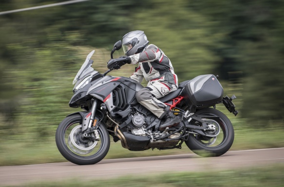 Essai Ducati Multistrada V4 S Grand Tour Essai Ducati Multistrada V4 S Grand Tour
