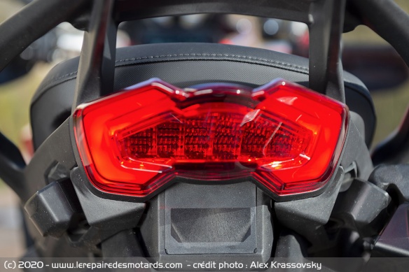 Feu arrière à LED