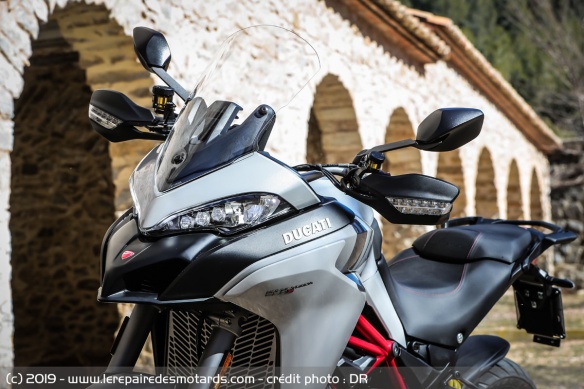 Phare de la Ducati Multistrada 950 S