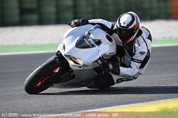Ducati 959 Panigale de face