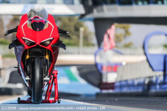 La Ducati Panigale V4 R à Jerez