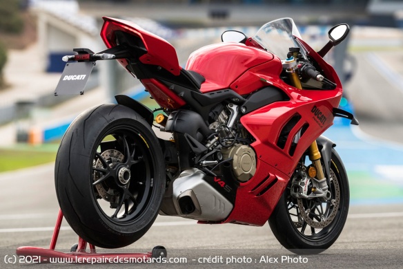Ducati Panigale V4 S