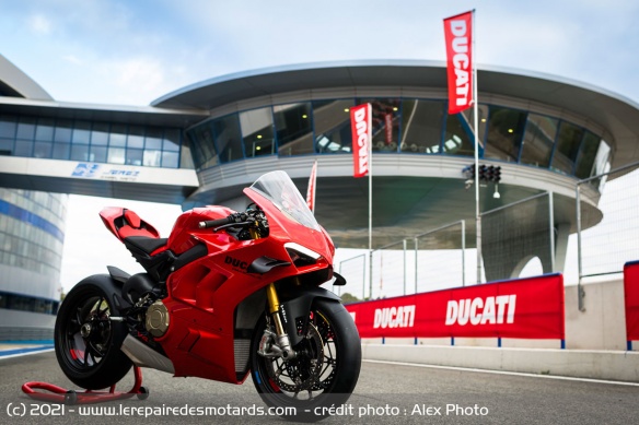 La Ducati Panigale V4 S 2022