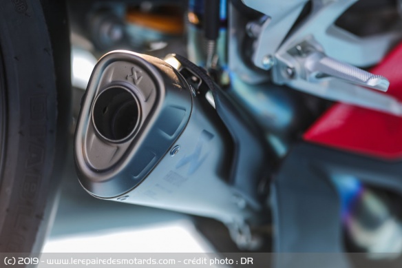 Silencieux Akrapovic de la Ducati Panigale V4 R