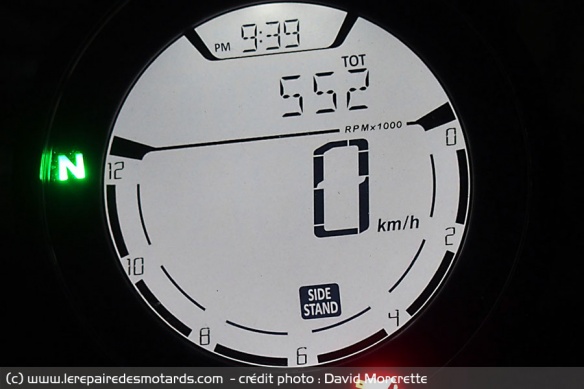 Rétroéclairage de nuit du compteur
