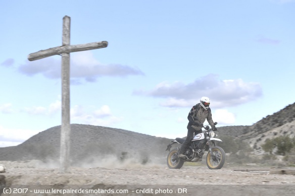 Le Scrambler à l'assaut des chemins