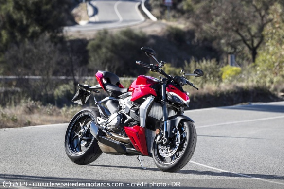Pneus Pirelli Diablo Rosso IV