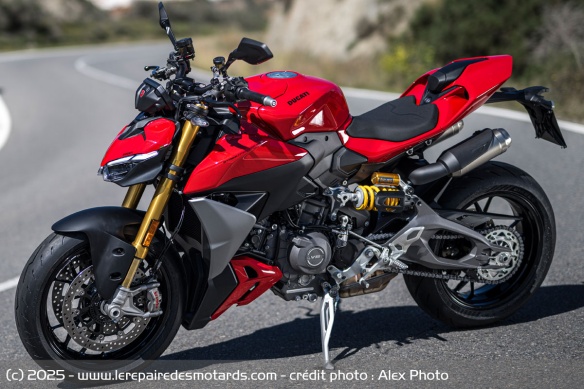 Le roadster Ducati Streetfighter V2 S