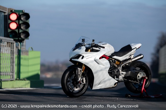 Ducati SuperSport 950 S