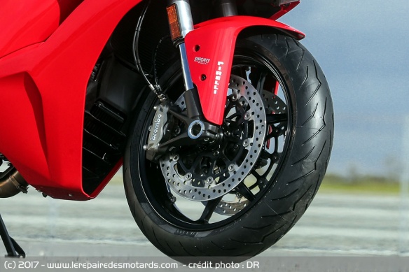 Frein avant de la Ducati Supersport Frein avant de la Ducati Supersport