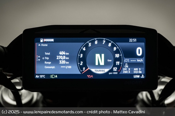 Le compteur TFT couleur de la Ducati XDiavel V4