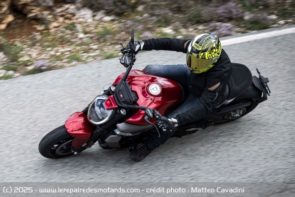 La XDiavel est loin de se limiter au cruising et aux accélérations en ligne droite