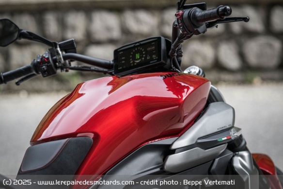 Le réservoir de la Ducati XDiavel V4