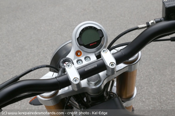 Compteur de la Fantic Caballero 250