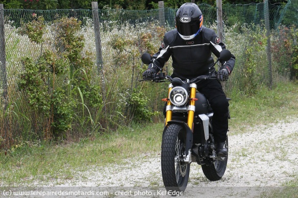 La Fantic Caballero 250 sur piste
