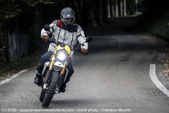 La Fantic Caballero Rally 500 sur route