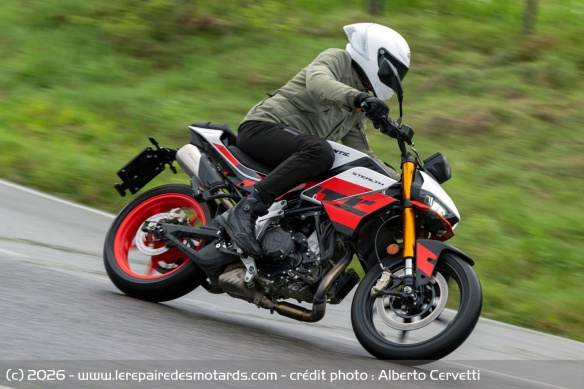 Les Pirelli Diablo Rosso 4 se sont montrés efficaces sur le sec comme sur le mouillé