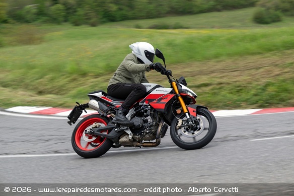 Essai du roadster Fantic Stealth 500