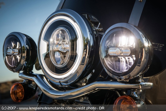 Phares de la Harley-Davidson Heritage Classic