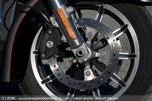 Freins Harley-Davidson Road Glide Ultra
