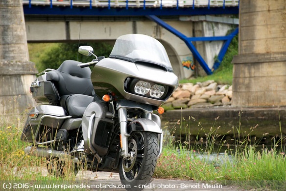 Phare Harley-Davidson Road Glide Ultra