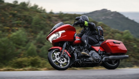 Essai moto Harley-Davidson Road Glide Essai moto Harley-Davidson Road Glide