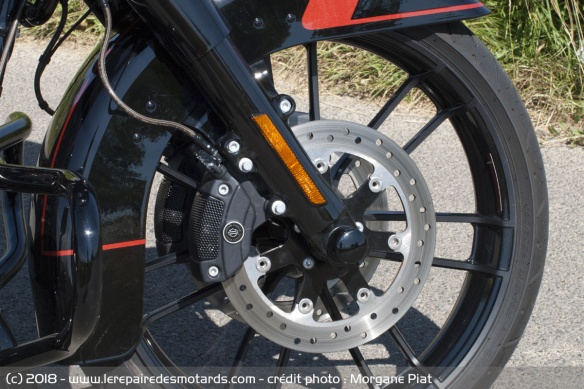 Frein de la Harley-Davidson Road Glide CVO 117