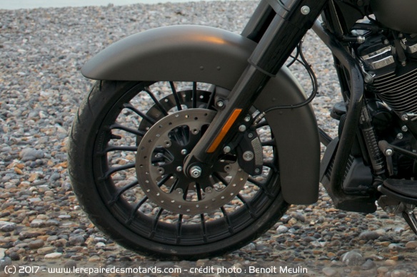 Freins de la Harley-Davidson Road King Special