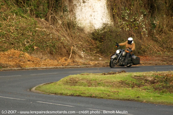 Harley-Davidson Road King Special en virage