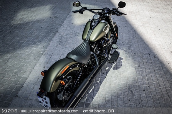 Vue du dessus du Softail Slim S
