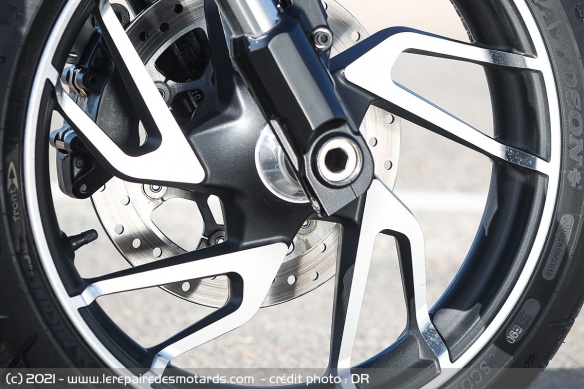 Roues Mantis noires en alliage d'aluminium