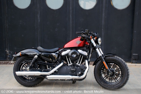 Harley-Davidson Forty-Eight de profil