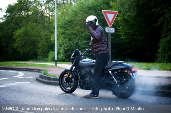 Burn en Street 750 A2